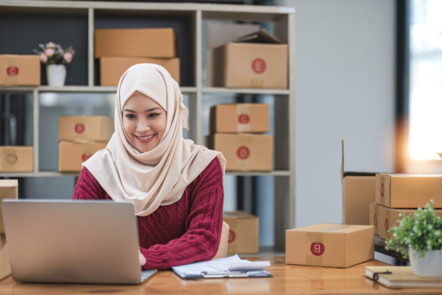 Équipe travaillant sur des stratégies d'optimisation